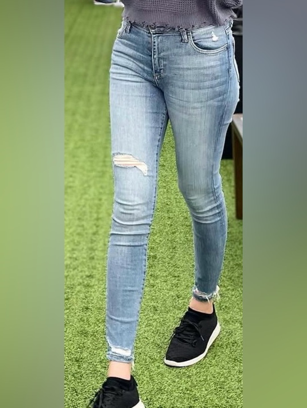 Kut from the Kloth Light Blue Skinny Jeans